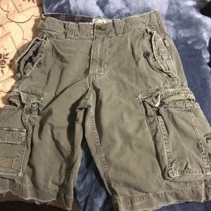 Men’s American Eagle cargo shorts